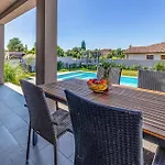 Beautiful Home In Pula Feriehus Pula