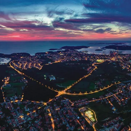 Vakantiehuis Cozy In With Wifi *