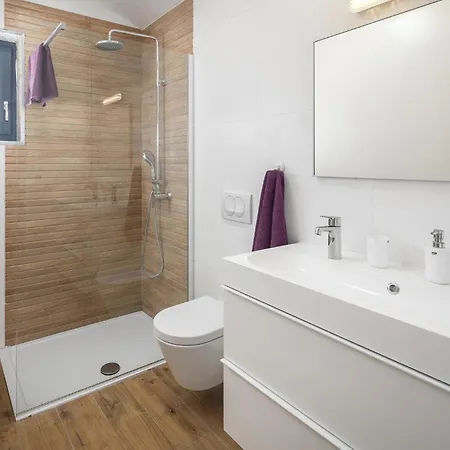 Ferienhaus Cozy In With Wifi