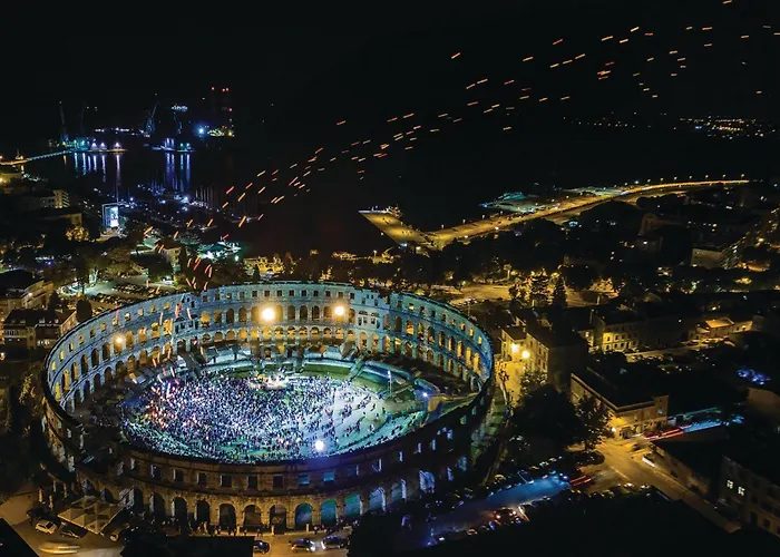 Cozy In With Wifi Пула