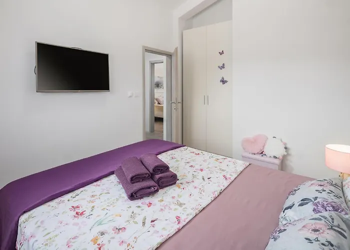 Cozy In With Wifi Holiday home Pula